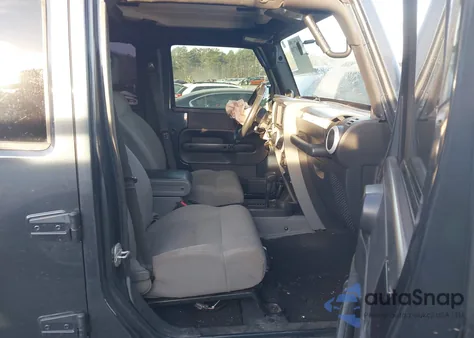 2008 Jeep Wrangler Unlimited Sahara z USA, uszkodzony, nr VIN 1J4GA59138L525708